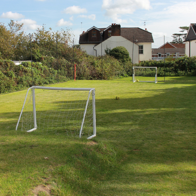 Kids football pitch to hire at hassocks pub